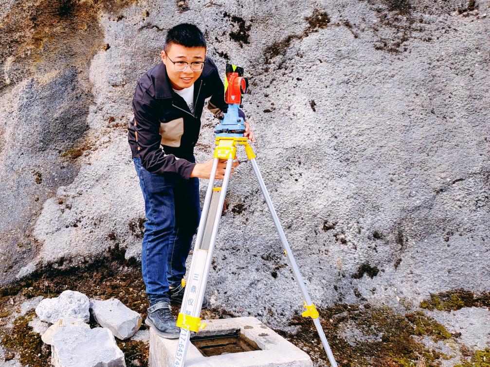 161511573.jpg 161511573.jpg